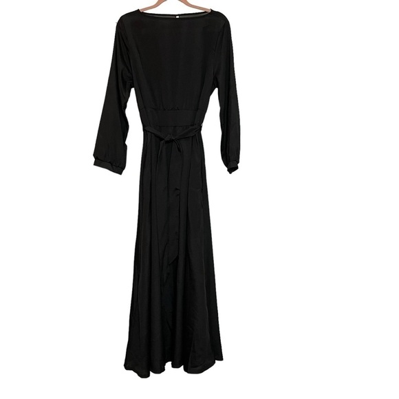 Long Black Maxi Dress with Long Sleeves and Banded Waist - Picture 1 of 15